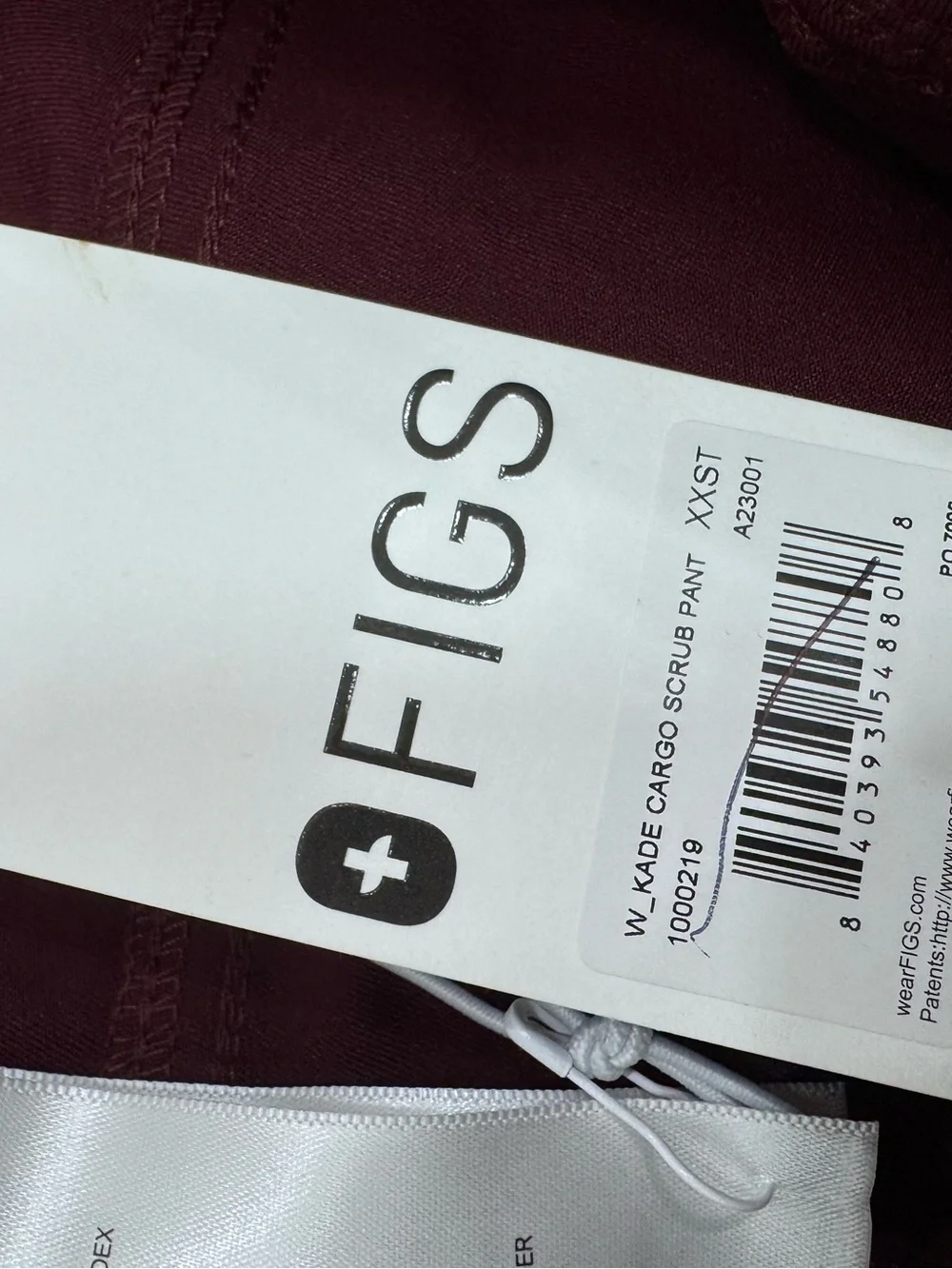 NWT FIGS Kade Cargo Scrub Pants Tall™ size XXS Tall maroon red